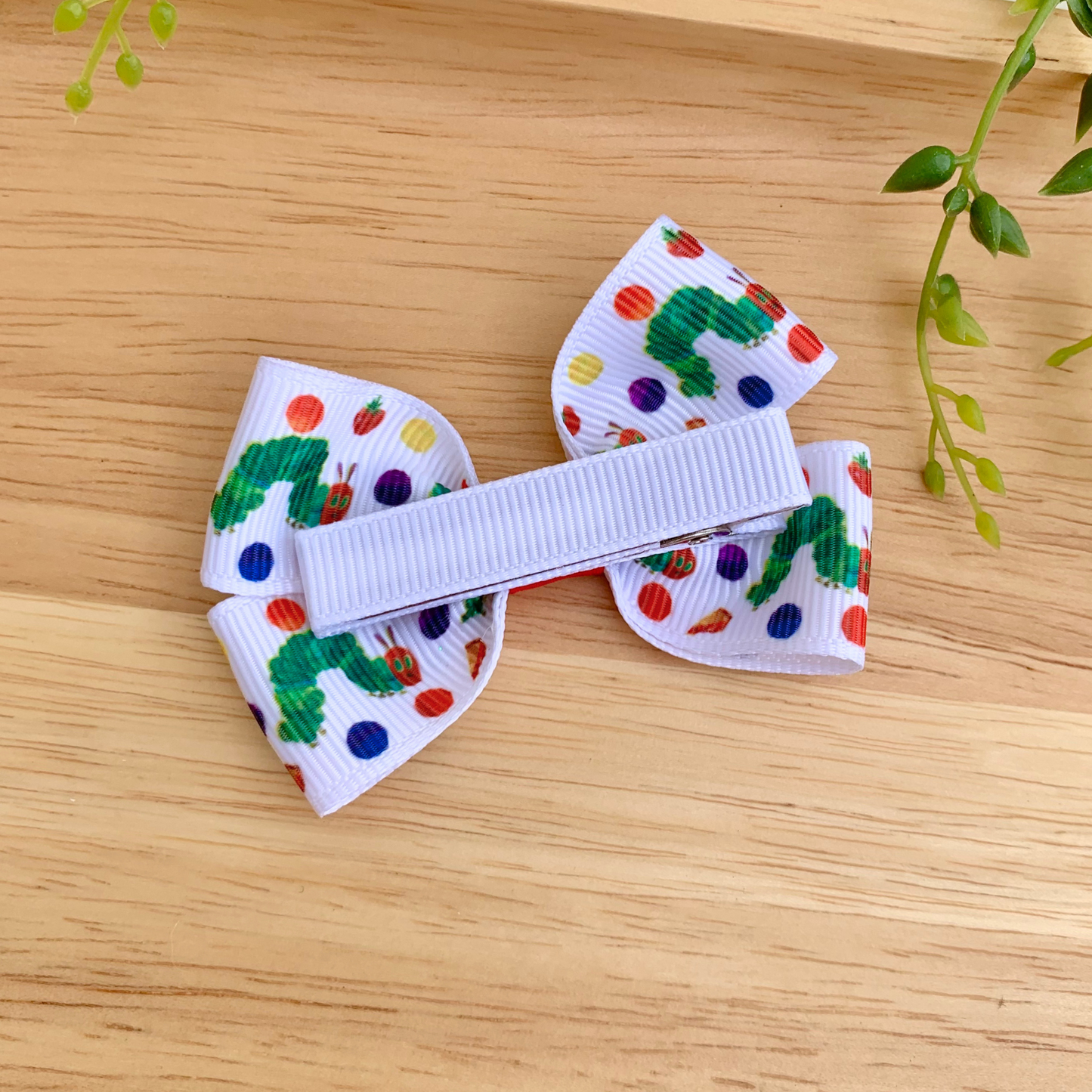 Caterpillar Double Bow Hair Clip