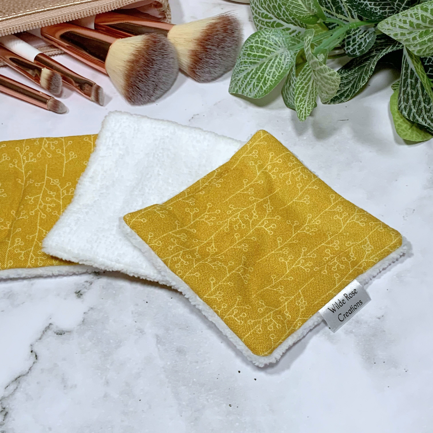 Mustard Print Makeup Wipes 3pk