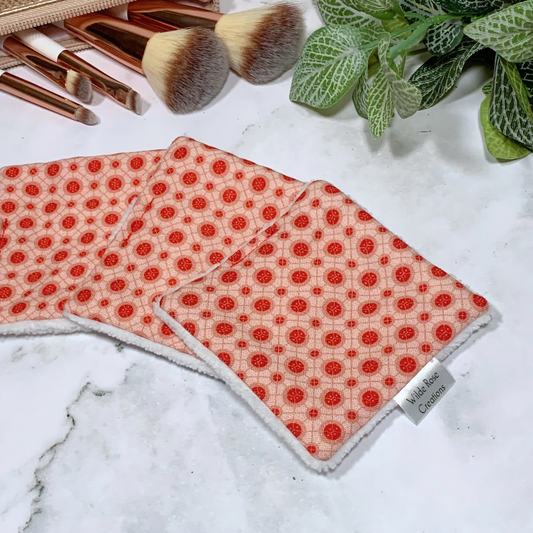 Red Retro Print Makeup Wipes 3pk