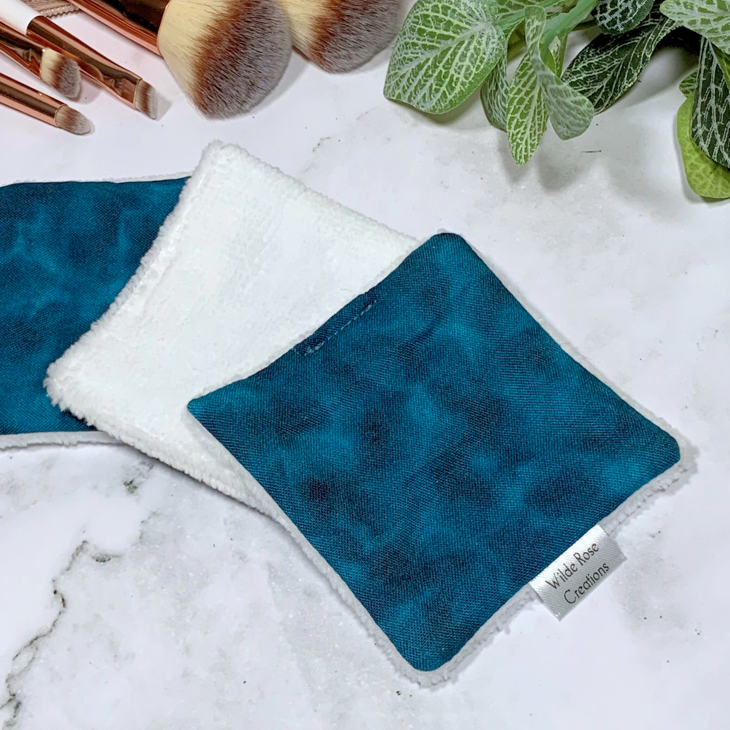 Dark Teal Makeup Wipes 3pk