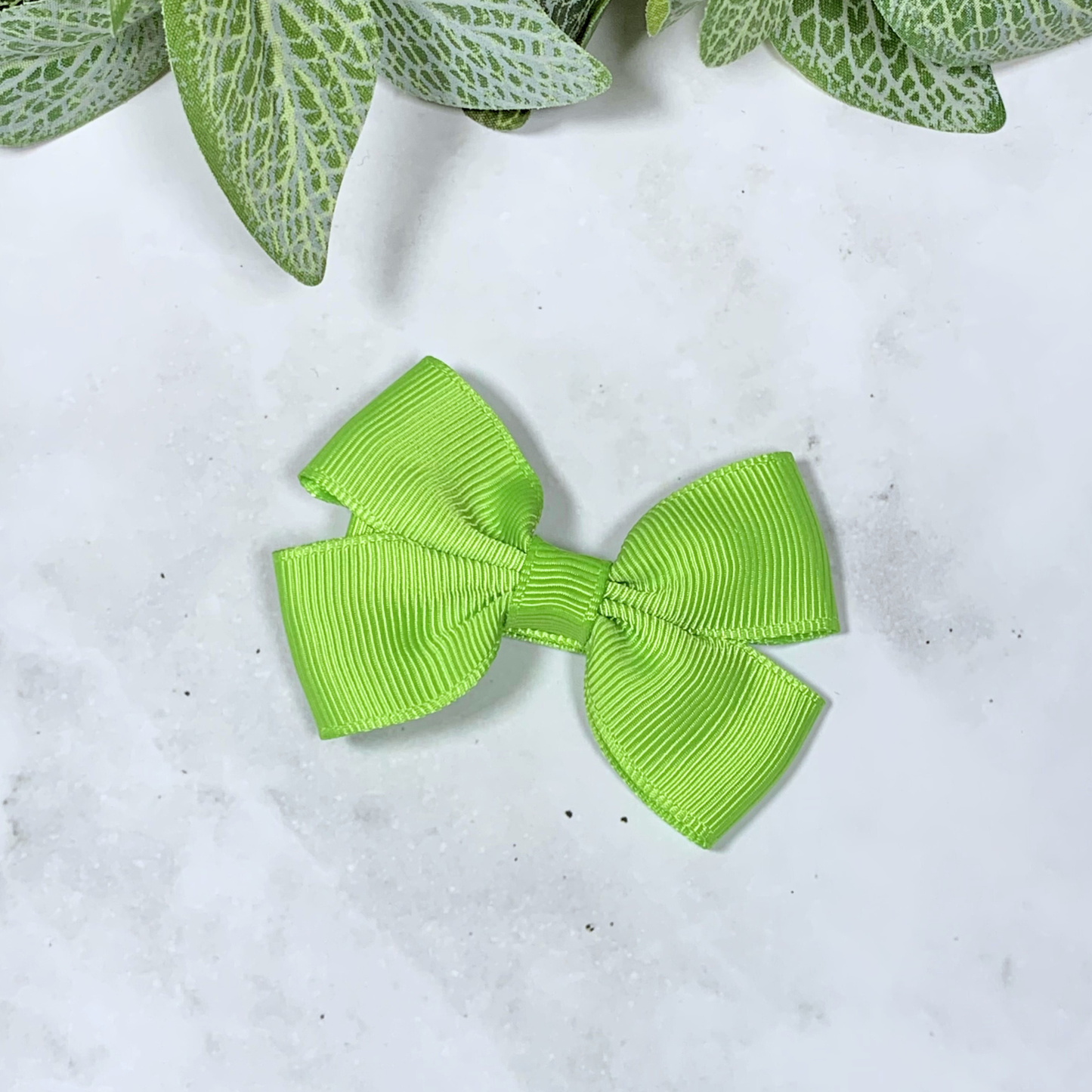 Apple Green Small Bow Hair Clip
