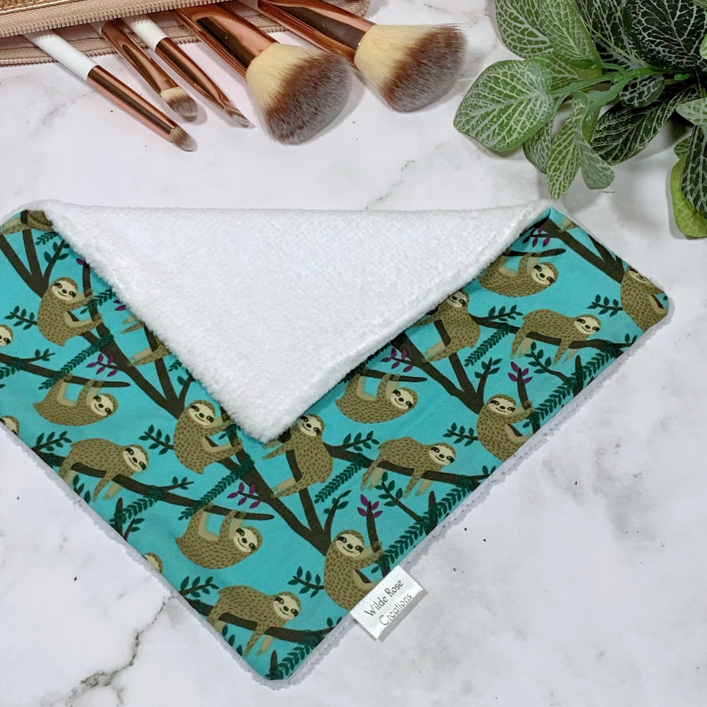 Aqua Sloths Face Washer