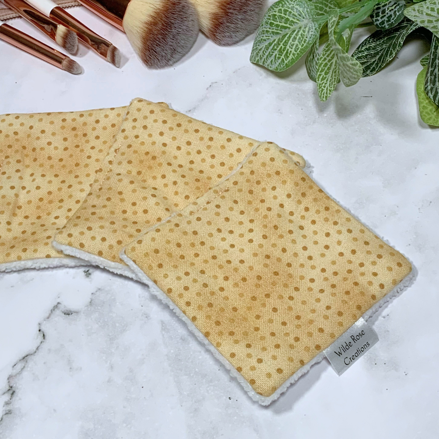 Beige Dots Makeup Wipes 3pk