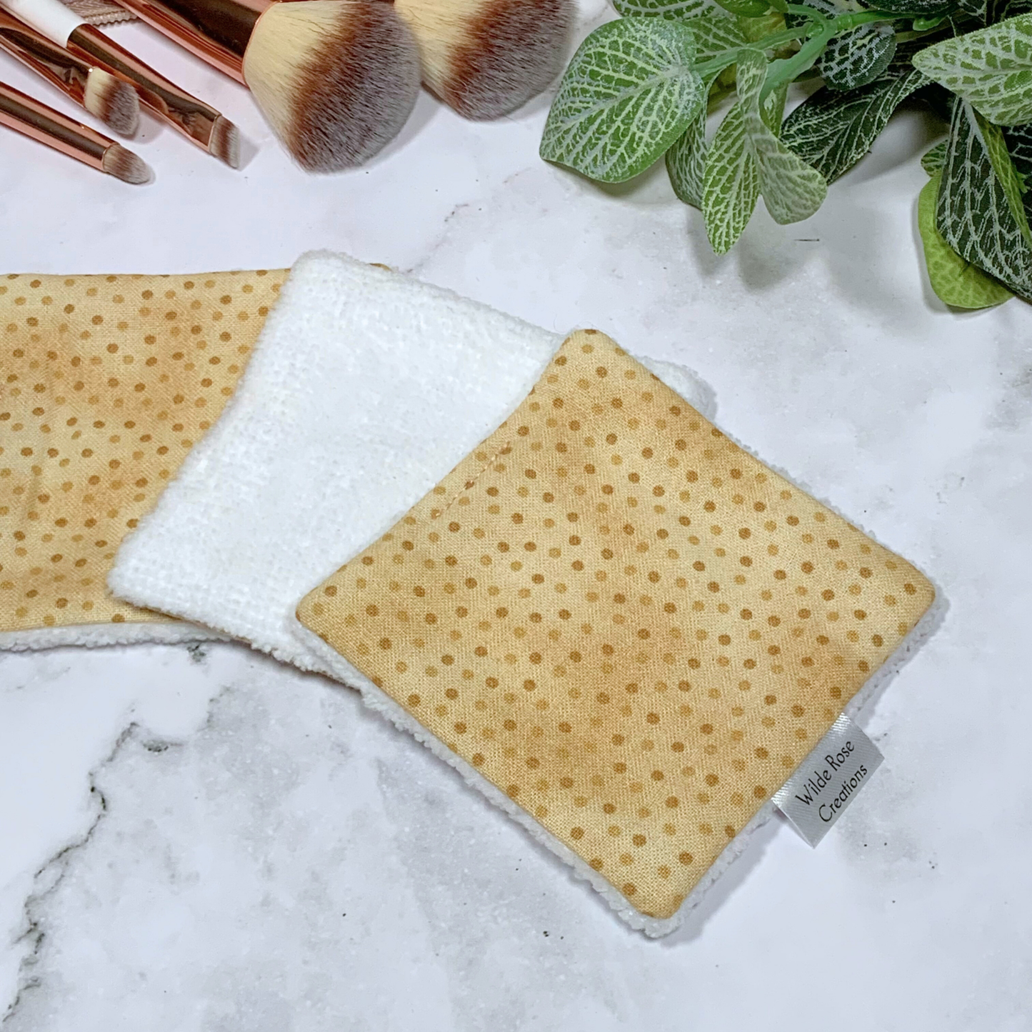 Beige Dots Makeup Wipes 3pk