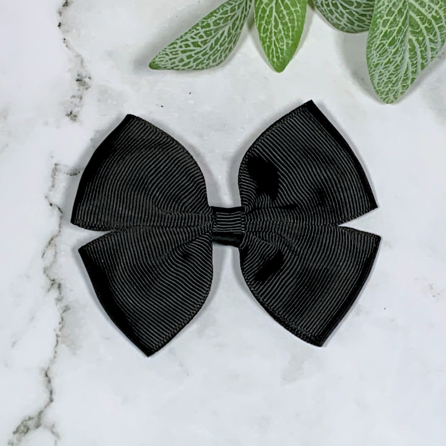 Black Medium Bow Hair Clip