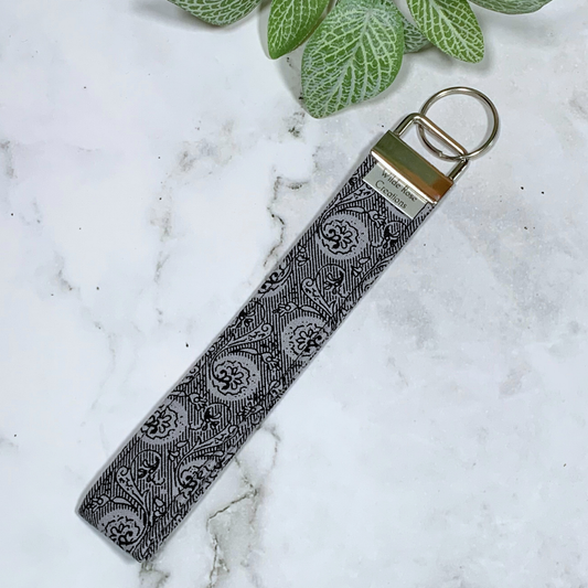 Black & Grey Print Wristlet