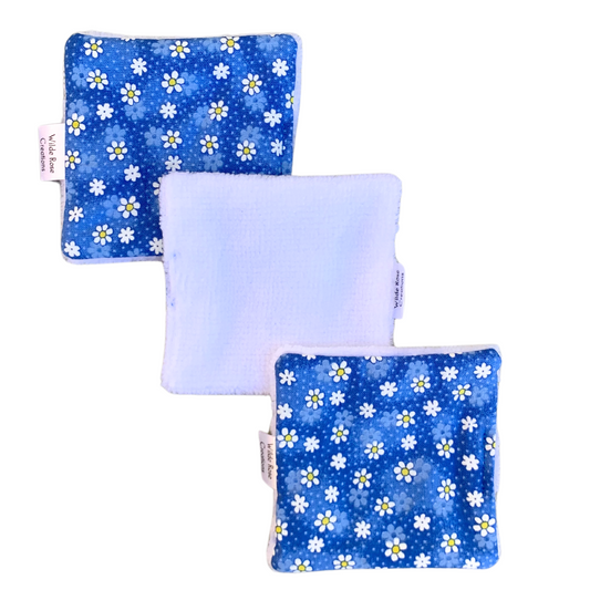 Blue Daisy Makeup Wipes - 3pk