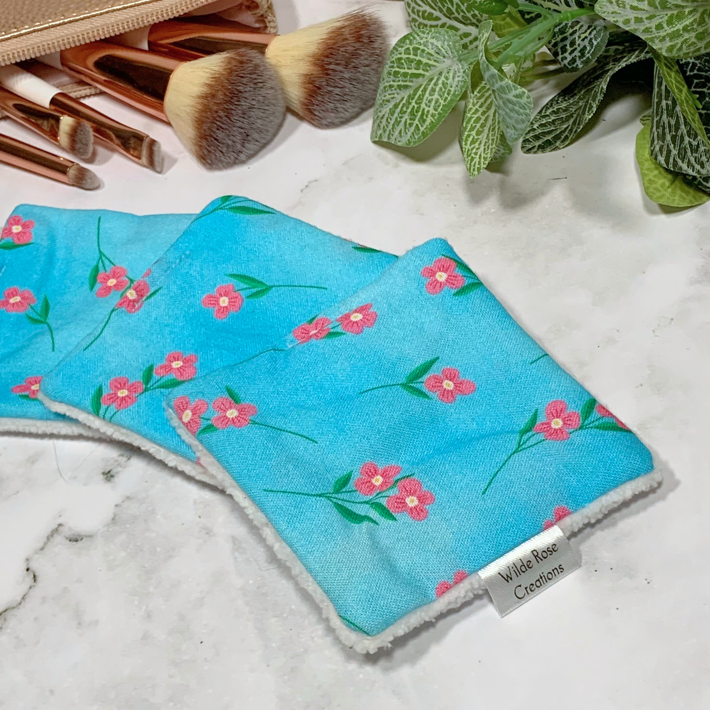 Blue Floral Makeup Wipes 3pk