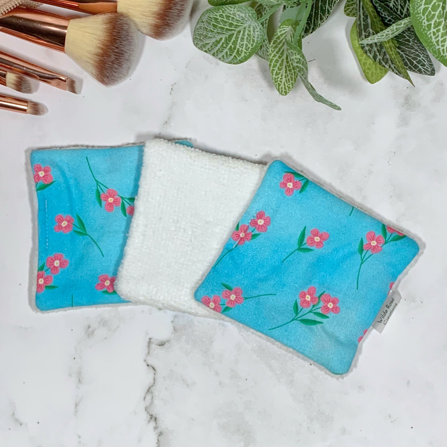 Blue Floral Makeup Wipes 3pk