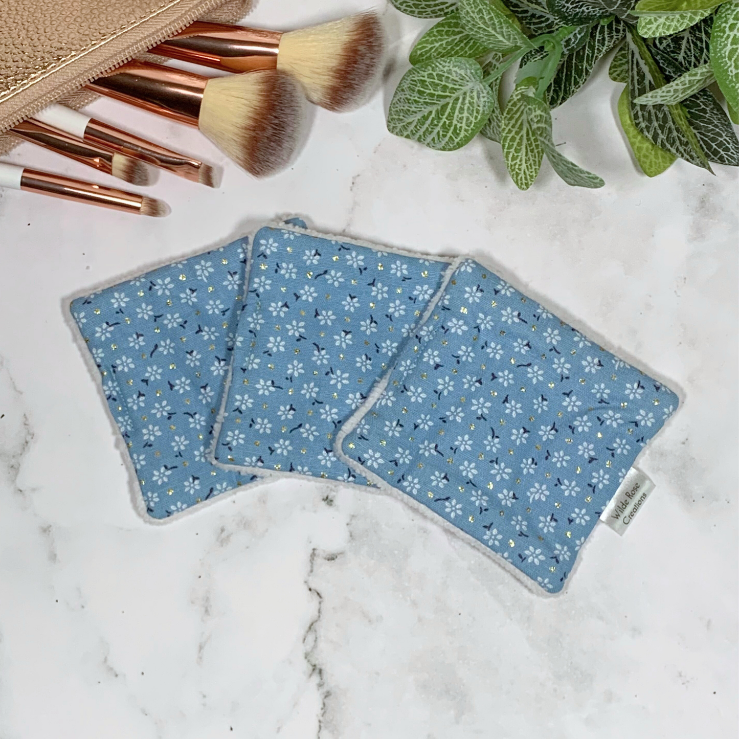 French Blue Flora Makeup Wipes 3pk