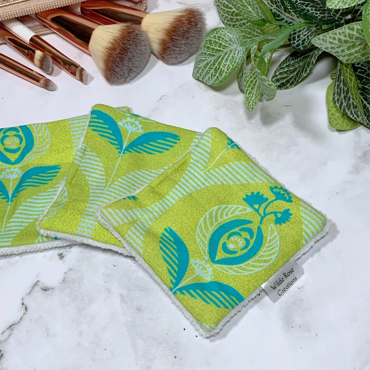 Green Retro Makeup Wipes 3pk