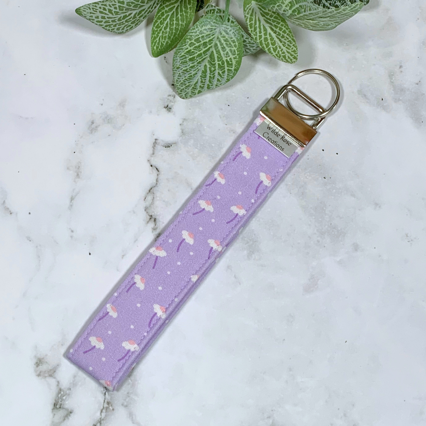 Lilac Daisy Wristlet