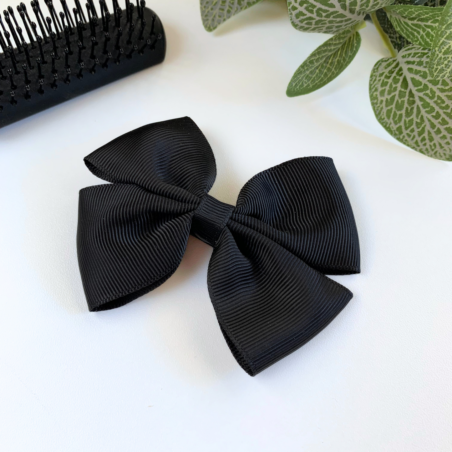 Black Medium Double Bow Hair Clip