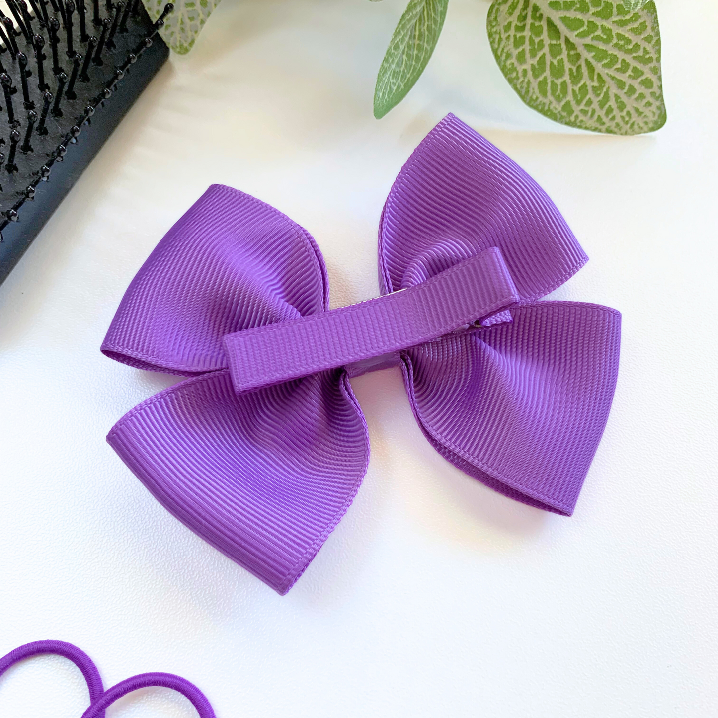 Grape Medium Double Bow Hair Clip