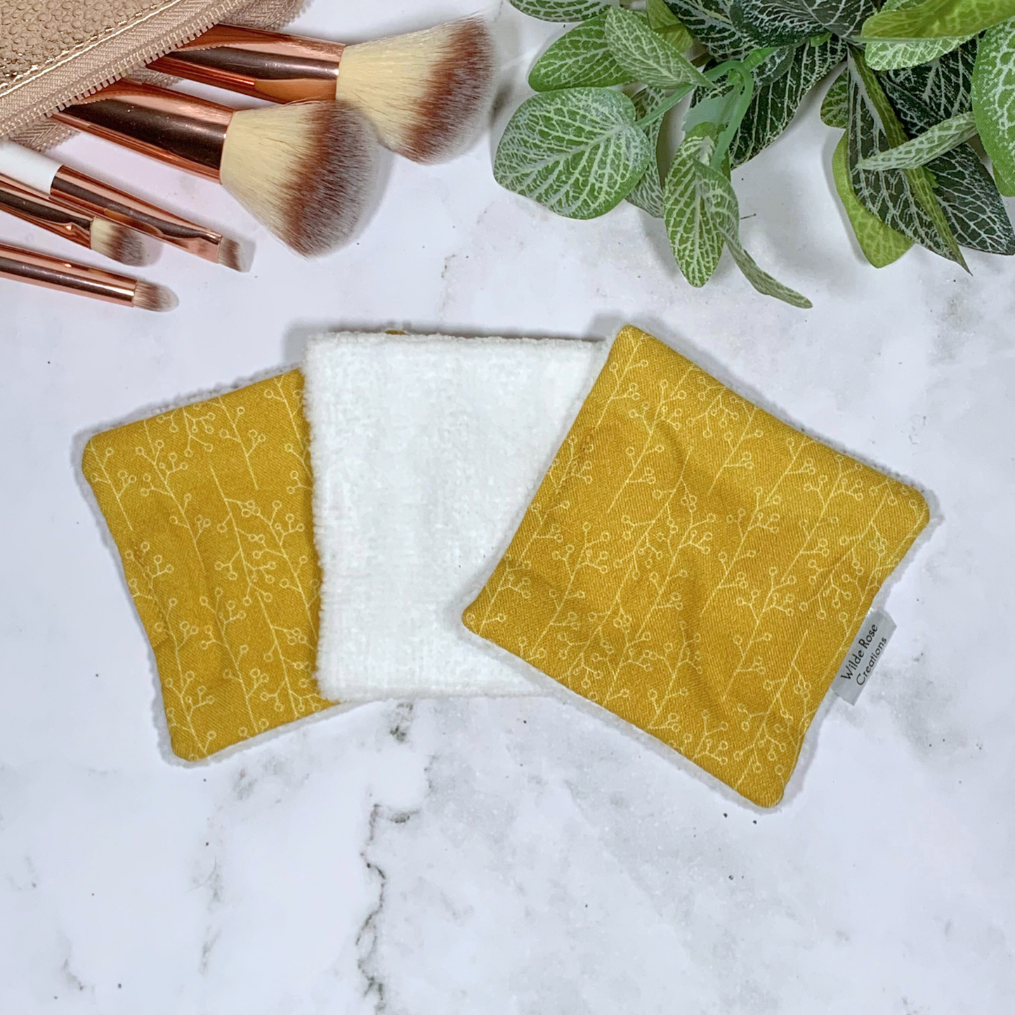 Mustard Print Makeup Wipes 3pk