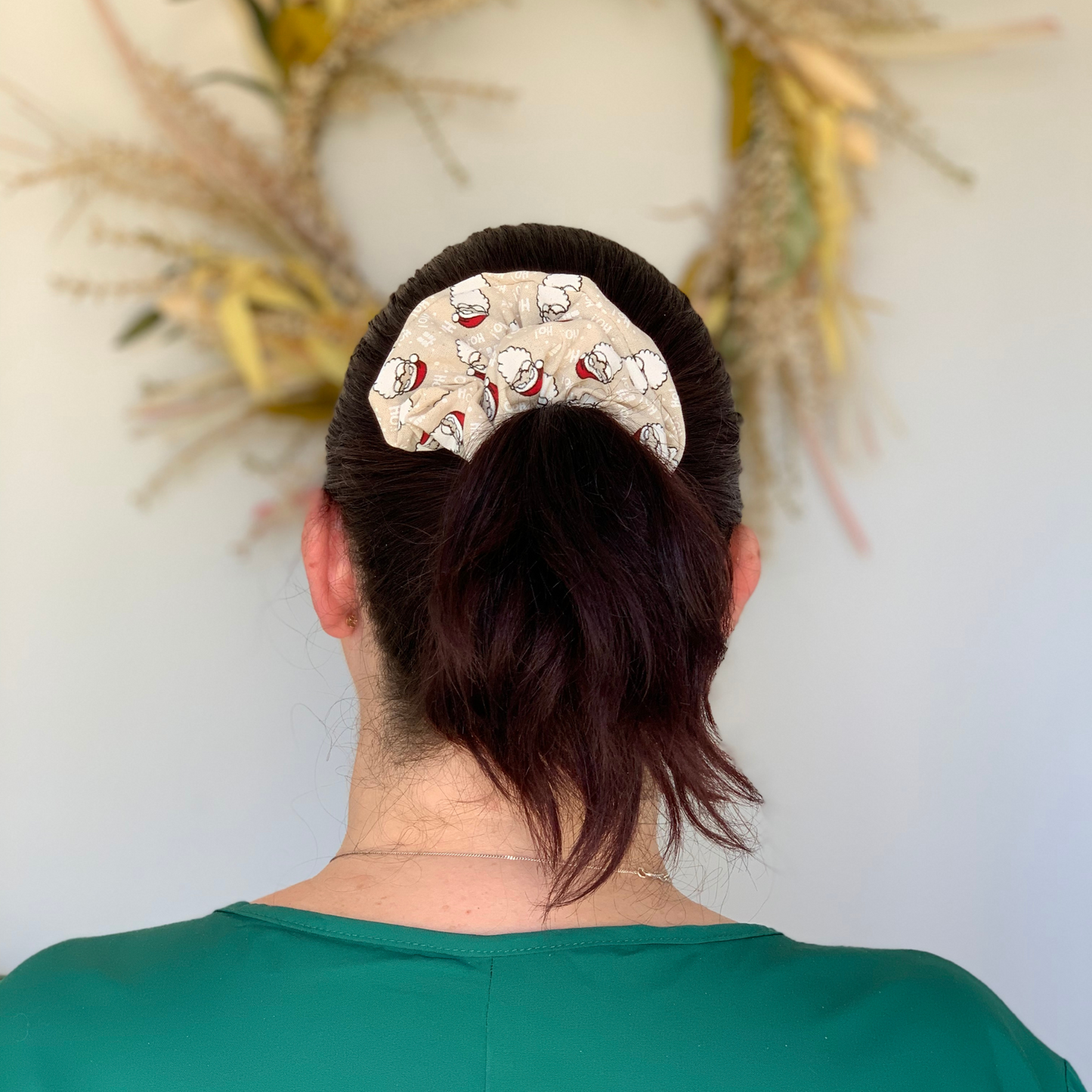 Natural Santa Regular Scrunchie