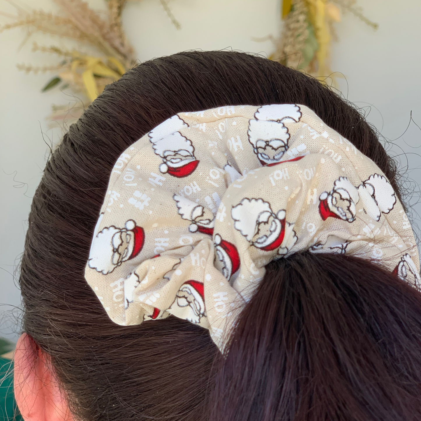 Natural Santa Regular Scrunchie