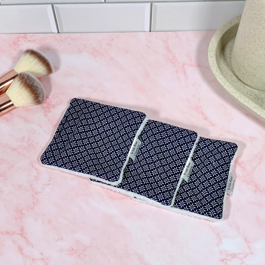 Navy & White Makeup Wipes 3pk