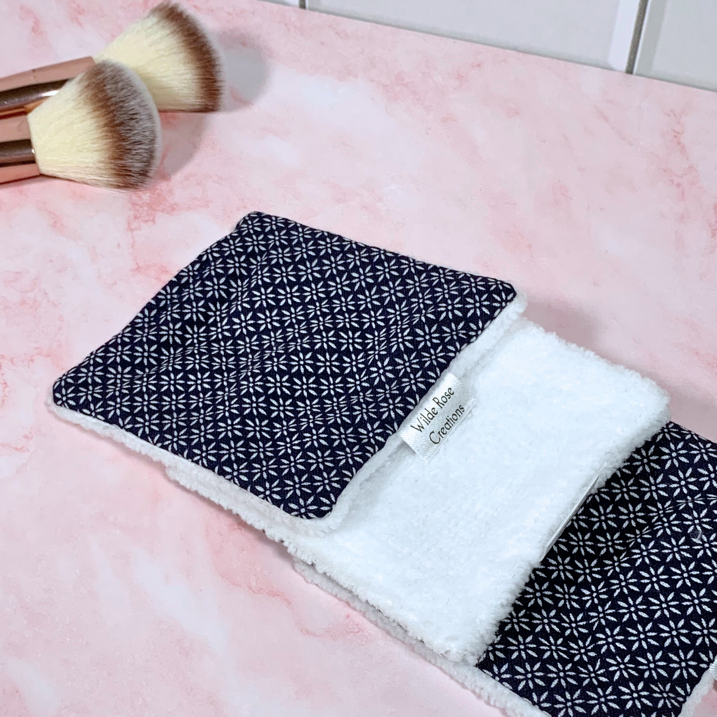 Navy & White Makeup Wipes 3pk