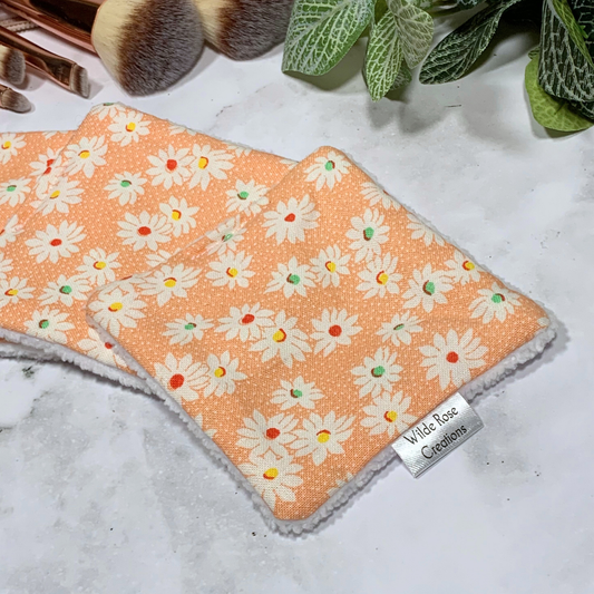 Orange Daisy Makeup Wipes 3pk