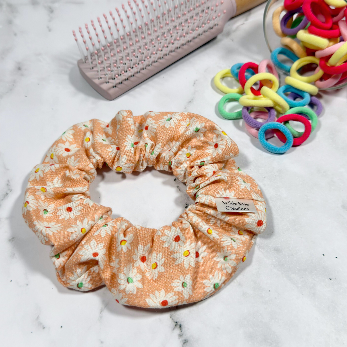 Peach Daisies Regular Scrunchie
