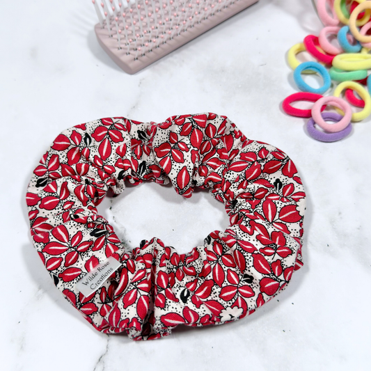 Red & White Leaves Regular Scrunchie