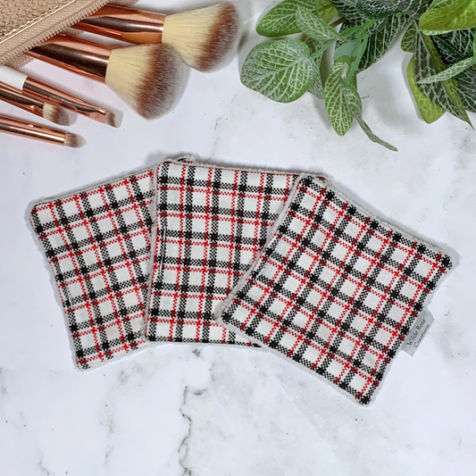White Plaid Makeup Wipes 3pk